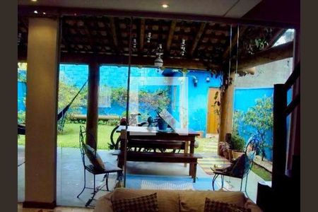 Casa à venda com 3 quartos, 210m² em Quintas do Ingaí, Barueri