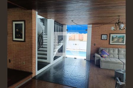 Casa à venda com 5 quartos, 500m² em Vila Albertina, São Paulo