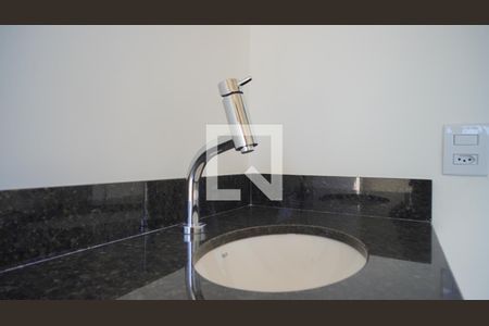 Torneira  de kitnet/studio à venda com 1 quarto, 16m² em Floresta, Porto Alegre