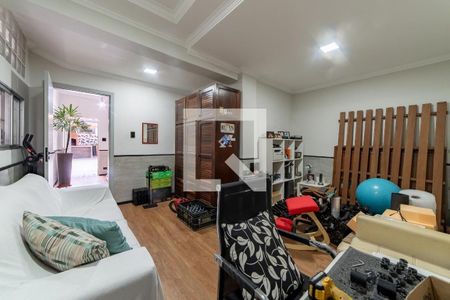 Casa à venda com 3 quartos, 225m² em Água Rasa, São Paulo