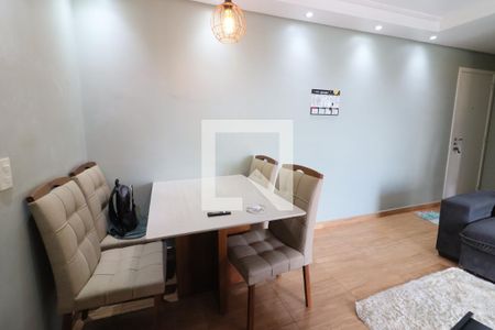 Sala de apartamento para alugar com 2 quartos, 50m² em Jardim Roberto, Osasco