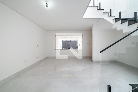 Casa à venda com 3 quartos, 205m² em Chácara Santo Antônio (Zona Leste), São Paulo