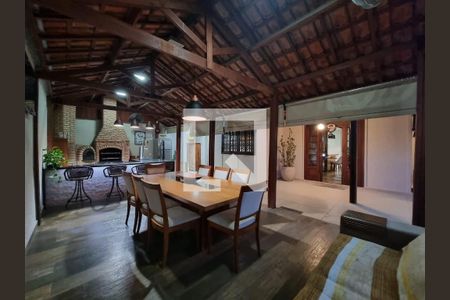 Casa à venda com 3 quartos, 212m² em Vila Albertina, São Paulo