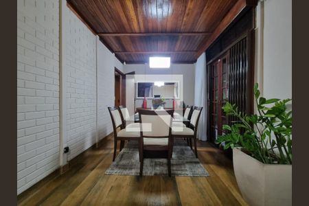 Casa à venda com 3 quartos, 212m² em Vila Albertina, São Paulo