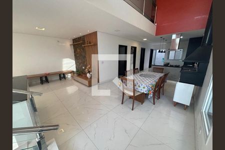 Casa à venda com 3 quartos, 252m² em Suru, Barueri