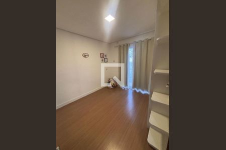 Casa à venda com 3 quartos, 252m² em Suru, Barueri