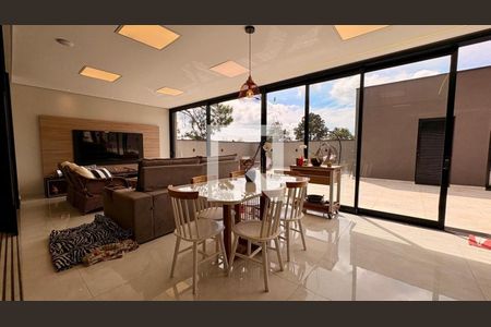 Casa à venda com 4 quartos, 350m² em Morada dos Pinheiros (Aldeia da Serra), Barueri