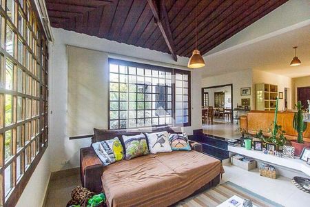 Casa de Condomínio à venda com 5 quartos, 390m² em Morada dos Pássaros, Barueri