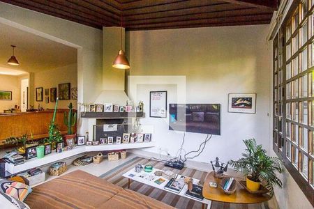 Casa de Condomínio à venda com 5 quartos, 390m² em Morada dos Pássaros, Barueri