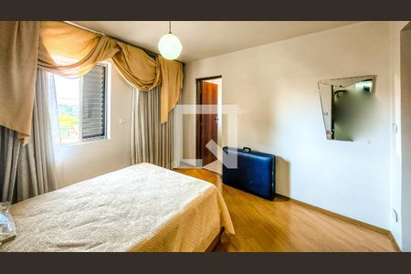 Suíte master de casa para alugar com 4 quartos, 408m² em Jardim Sao Francisco(zona Sul), São Paulo