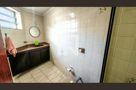Banheiro da Suíte 1 de casa para alugar com 4 quartos, 408m² em Jardim Sao Francisco(zona Sul), São Paulo