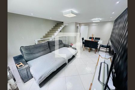 Casa de Condomínio à venda com 3 quartos, 149m² em Jardim Regina, São Paulo