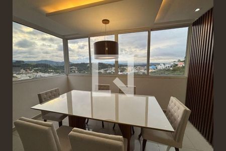 Casa à venda com 3 quartos, 229m² em Suru, Barueri