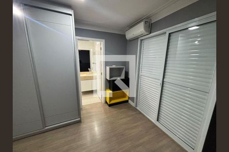 Casa à venda com 3 quartos, 229m² em Suru, Barueri