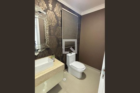 Casa à venda com 3 quartos, 229m² em Suru, Barueri