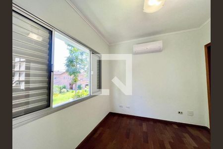 Casa à venda com 4 quartos, 213m² em Morada dos Pássaros, Barueri