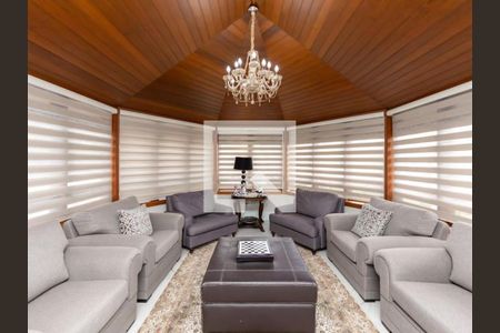 Casa à venda com 4 quartos, 470m² em Residencial das Estrelas, Barueri