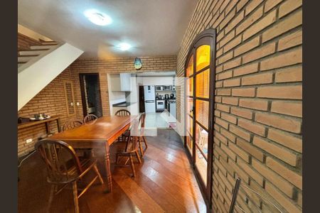 Casa à venda com 3 quartos, 180m² em Conjunto Residencial Vista Verde, São Paulo