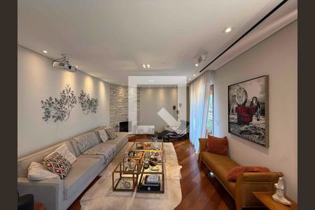 Casa à venda com 4 quartos, 380m² em Jardim Itatinga, São Paulo