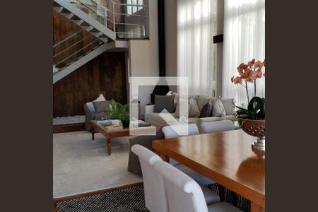 Casa à venda com 4 quartos, 280m² em Residencial Morada dos Lagos, Barueri
