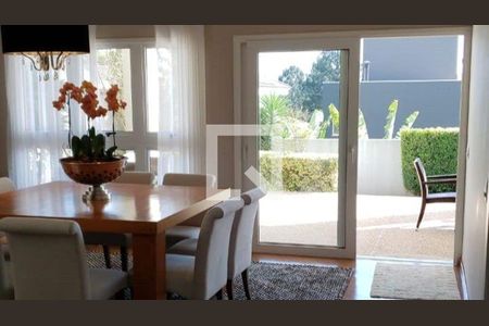 Casa à venda com 4 quartos, 280m² em Residencial Morada dos Lagos, Barueri