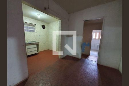 Casa à venda com 3 quartos, 200m² em Jardim Mutinga, Barueri
