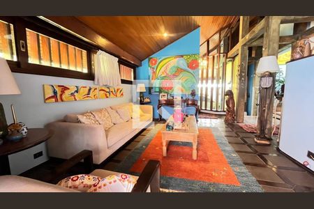 Casa à venda com 4 quartos, 700m² em Morada dos Pássaros, Barueri
