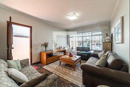 Casa à venda com 3 quartos, 180m² em Vila Bertioga, São Paulo