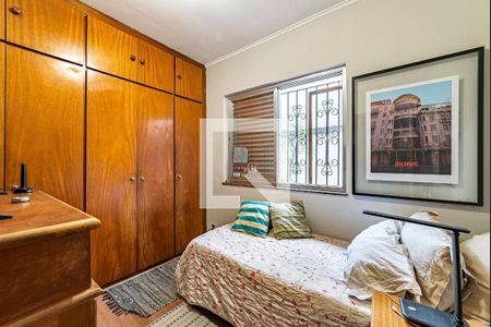 Casa à venda com 3 quartos, 180m² em Vila Bertioga, São Paulo