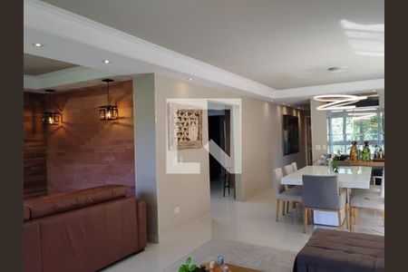 Casa à venda com 3 quartos, 380m² em Vila Santos, São Paulo