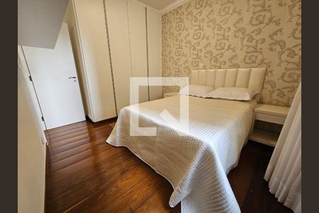 Casa à venda com 4 quartos, 300m² em Vila Santos, São Paulo