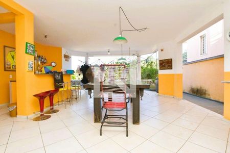 Casa à venda com 4 quartos, 440m² em Vila Santos, São Paulo