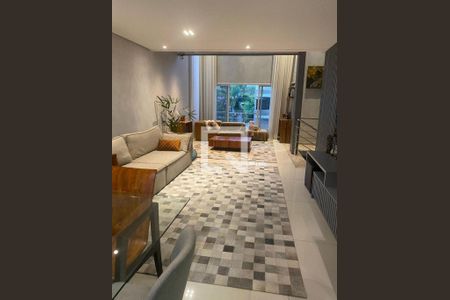 Casa à venda com 3 quartos, 200m² em Suru, Barueri