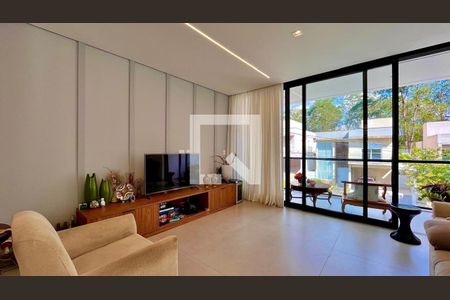Casa à venda com 3 quartos, 308m² em Morada das Nuvens, Barueri