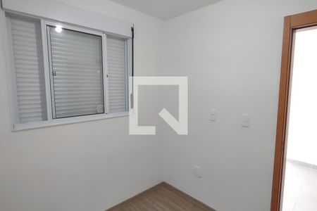 Quarto 2 de apartamento para alugar com 2 quartos, 35m² em Vila Palmares, São Caetano do Sul