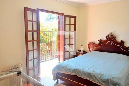 Casa à venda com 4 quartos, 300m² em Residencial das Estrelas, Barueri