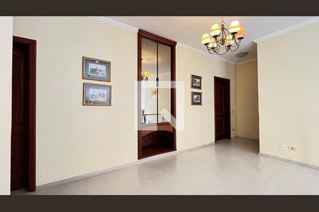 Casa à venda com 4 quartos, 903m² em Residencial das Estrelas, Barueri