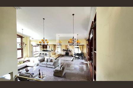 Casa à venda com 4 quartos, 903m² em Residencial das Estrelas, Barueri