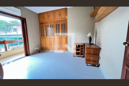 Casa à venda com 4 quartos, 903m² em Residencial das Estrelas, Barueri