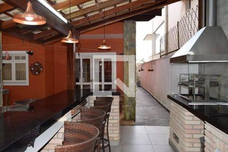 Casa à venda com 4 quartos, 350m² em Jardim Itatinga, São Paulo