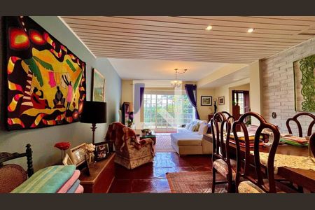 Casa à venda com 4 quartos, 920m² em Chácaras Boa Vista, Barueri