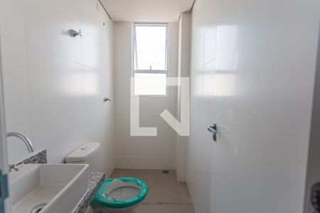 Banheiro da Suíte de apartamento à venda com 2 quartos, 54m² em Ana Lúcia, Belo Horizonte