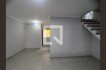 Sala de casa para alugar com 3 quartos, 120m² em Vila das Merces, São Paulo