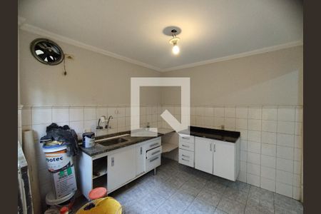 Cozinha - Torneira de casa para alugar com 3 quartos, 120m² em Vila das Merces, São Paulo