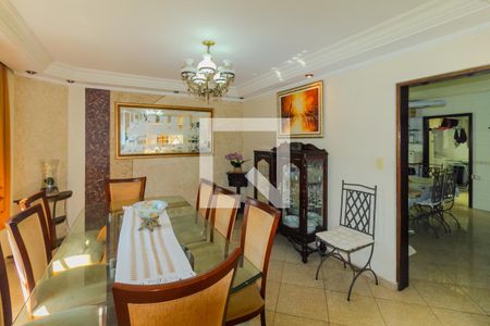Sala de casa para alugar com 6 quartos, 697m² em Chácara Mafalda, São Paulo