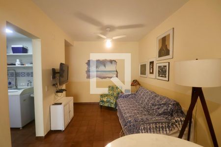 Sala de apartamento para alugar com 1 quarto, 74m² em Morro do Maluf, Guarujá
