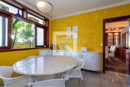 Casa à venda com 5 quartos, 433m² em Morada dos Pássaros, Barueri