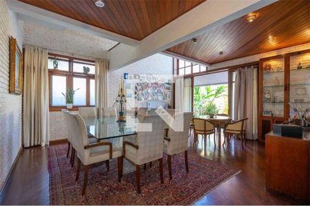 Casa à venda com 5 quartos, 433m² em Morada dos Pássaros, Barueri