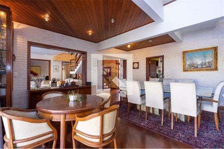 Casa à venda com 5 quartos, 433m² em Morada dos Pássaros, Barueri