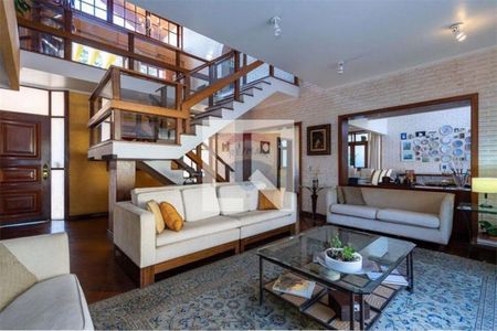 Casa à venda com 5 quartos, 433m² em Morada dos Pássaros, Barueri